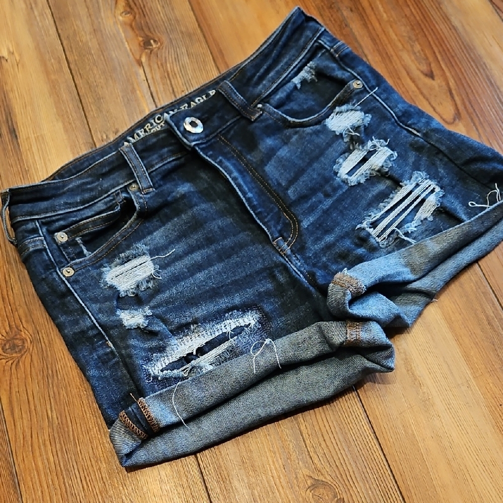 American Eagle hi rise Shortie